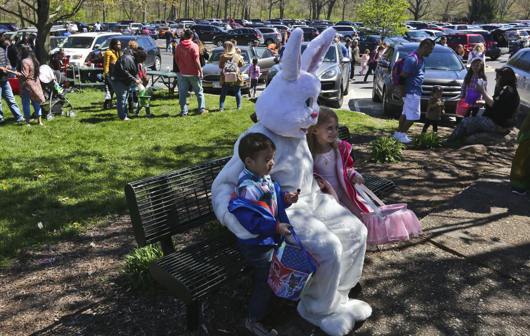 Critter_Egg_Hunt 26 4.20.19.JPG